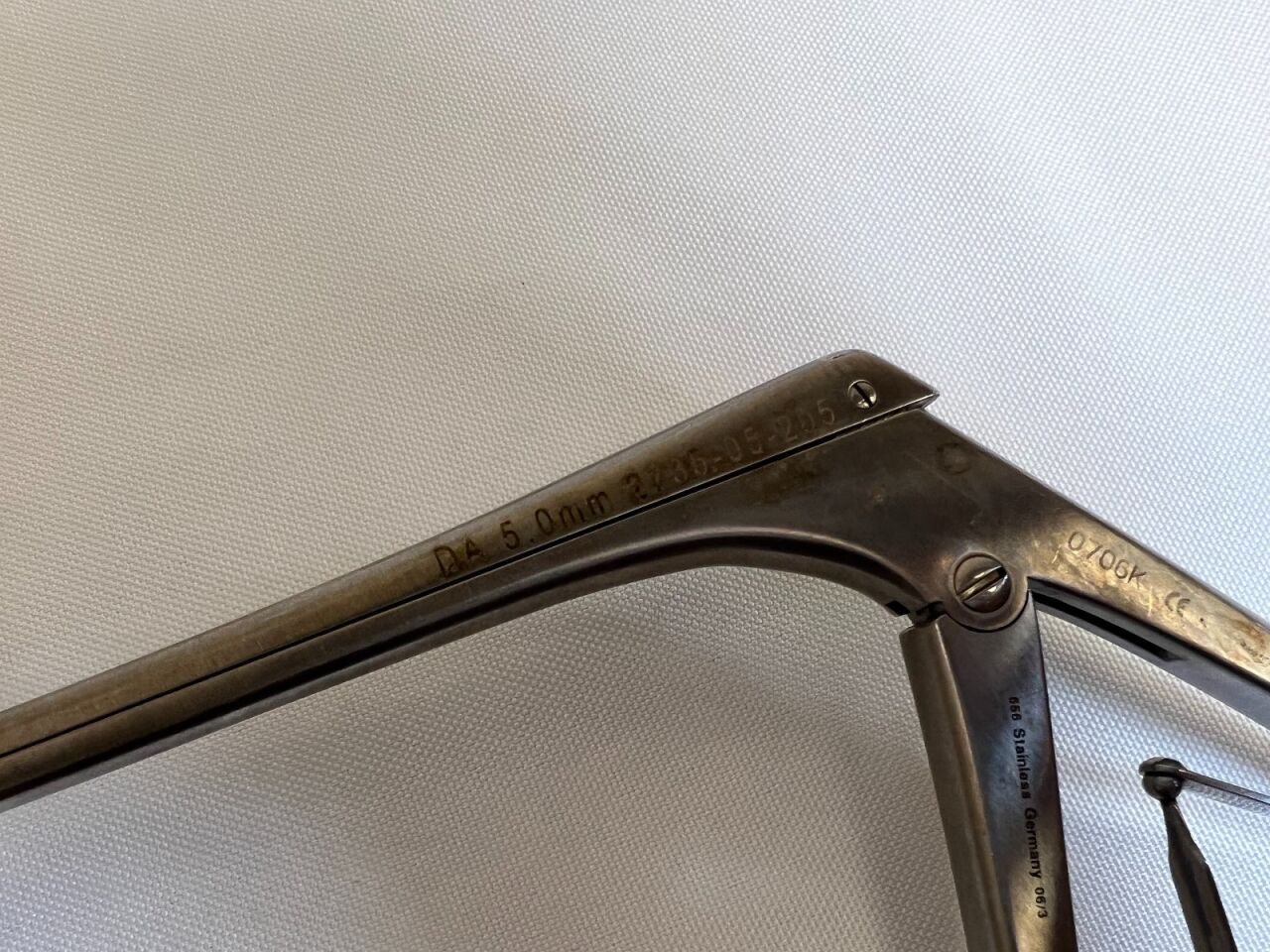 SYNTHES 2735-05-205 Angled Pituitary Rongeur, 5mm — photo 3