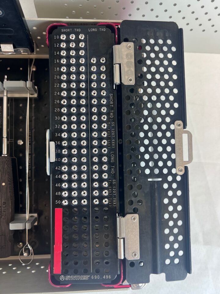 SYNTHES Various 4.0mm Cannulated Screw Set — photo 3