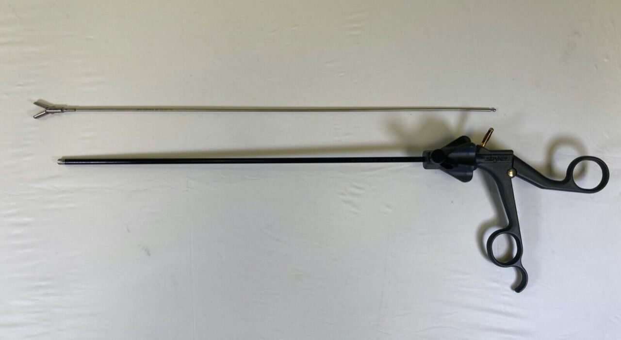 STRYKER 250-080-617 w/ 250-080-286 PEEK Monopolar Handle w/ 5mm x 33cm Blunt Grasper