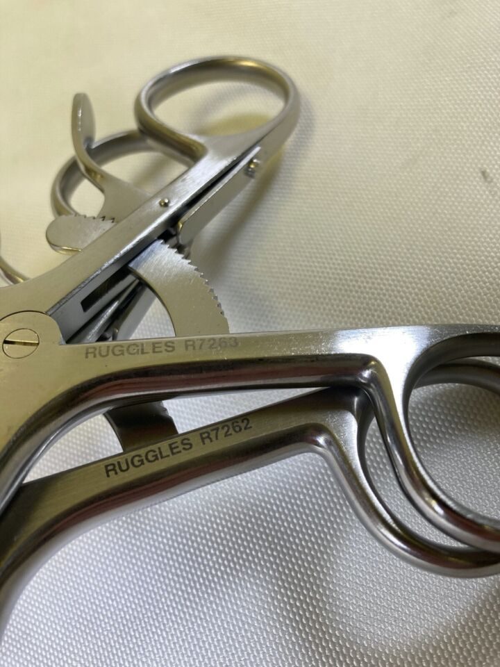 INTEGRA R7262 R7263 Williams Discectomy Retractors 20mm x 60mm L&R Pair — photo 2