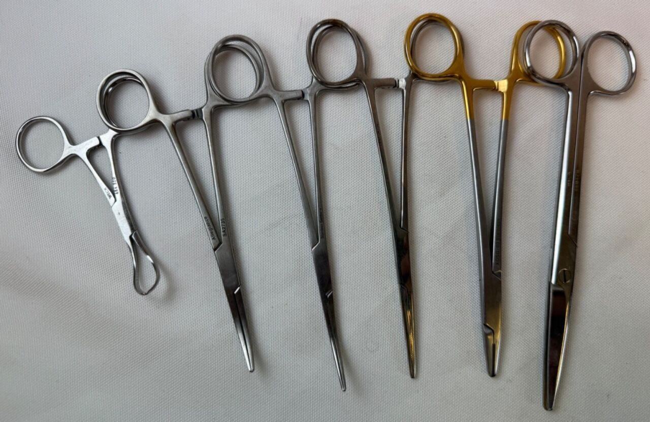 STRYKER 4mm 30deg & 70deg C-Mount Arthroscopes w/ Hardware & Extras Arthroscope — photo 11