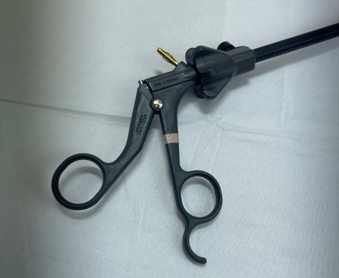 STRYKER 250-080-618 10mm x 33cm Monopolar Laparoscopic Handle w/ Shaft — photo 5