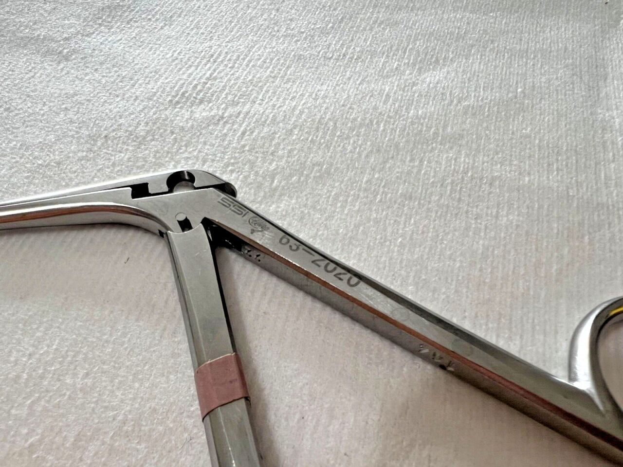 SYMMETRY SURGICAL 63-2020 2.5mm X 8mm Cup 7-1/4" Length ENT Takahashi Nasal Forceps ENT — photo 2