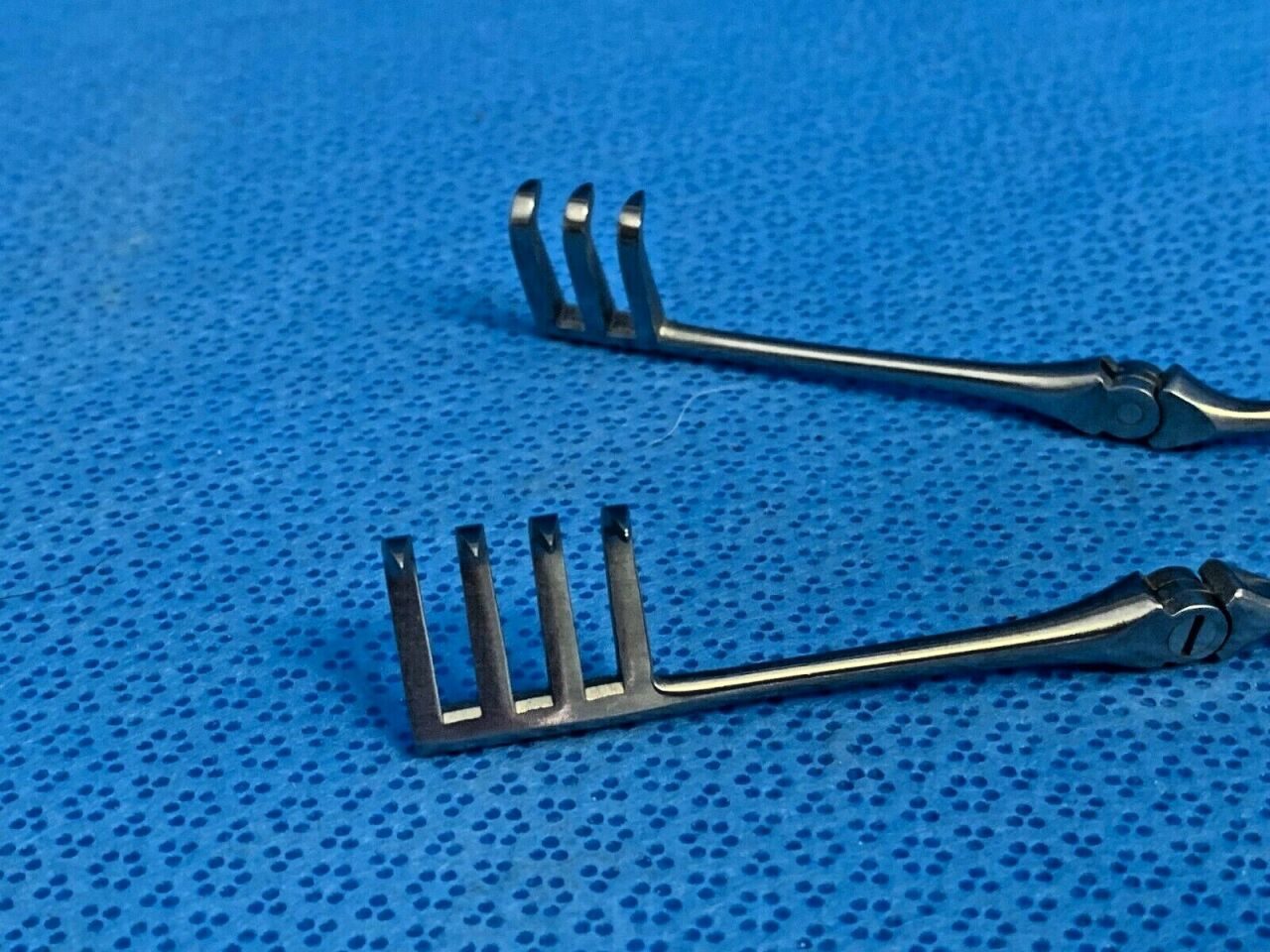CODMAN 50-1167 Cone Retractor Sharp 3X4 Prong 6 3/8" — photo 2