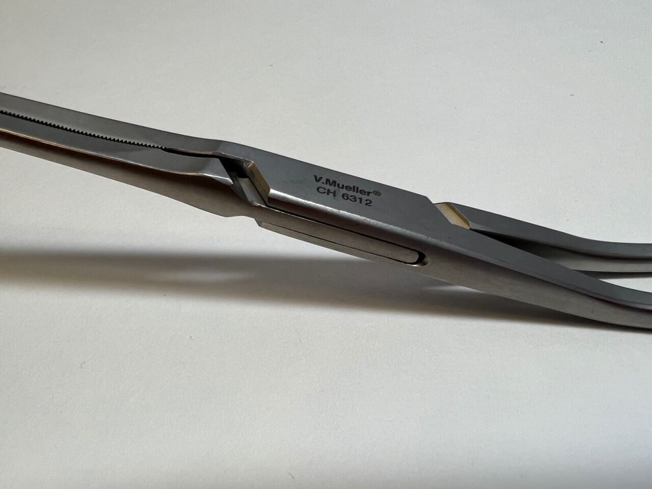 V. MUELLER CH6312 Cooley Coarctation Clamp — photo 2