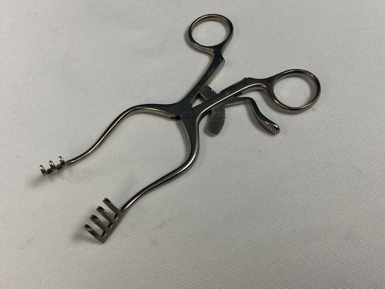 V. MUELLER SU 3110 Weitlaner Retractor 3 x 4 Prongs — photo 5