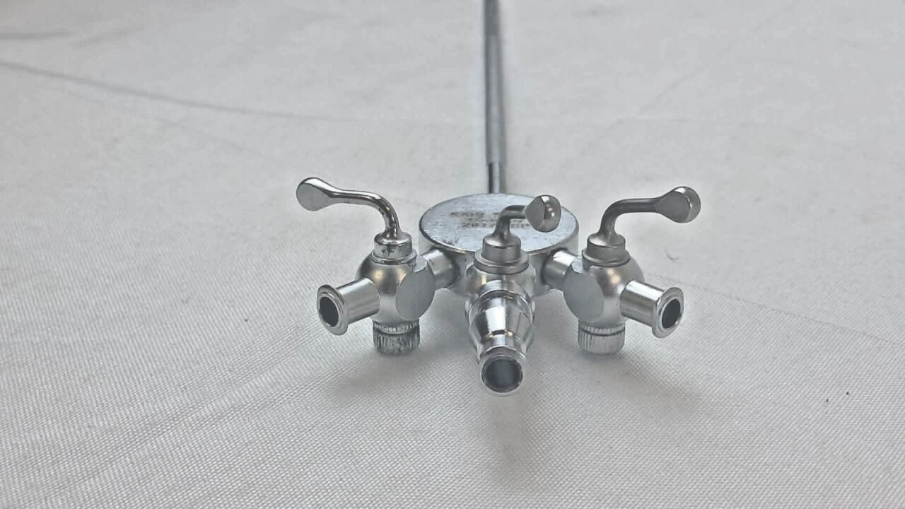 KARL STORZ 28173BP 5mm Suction Irrigation Tube 2 Way Central Valve — photo 3