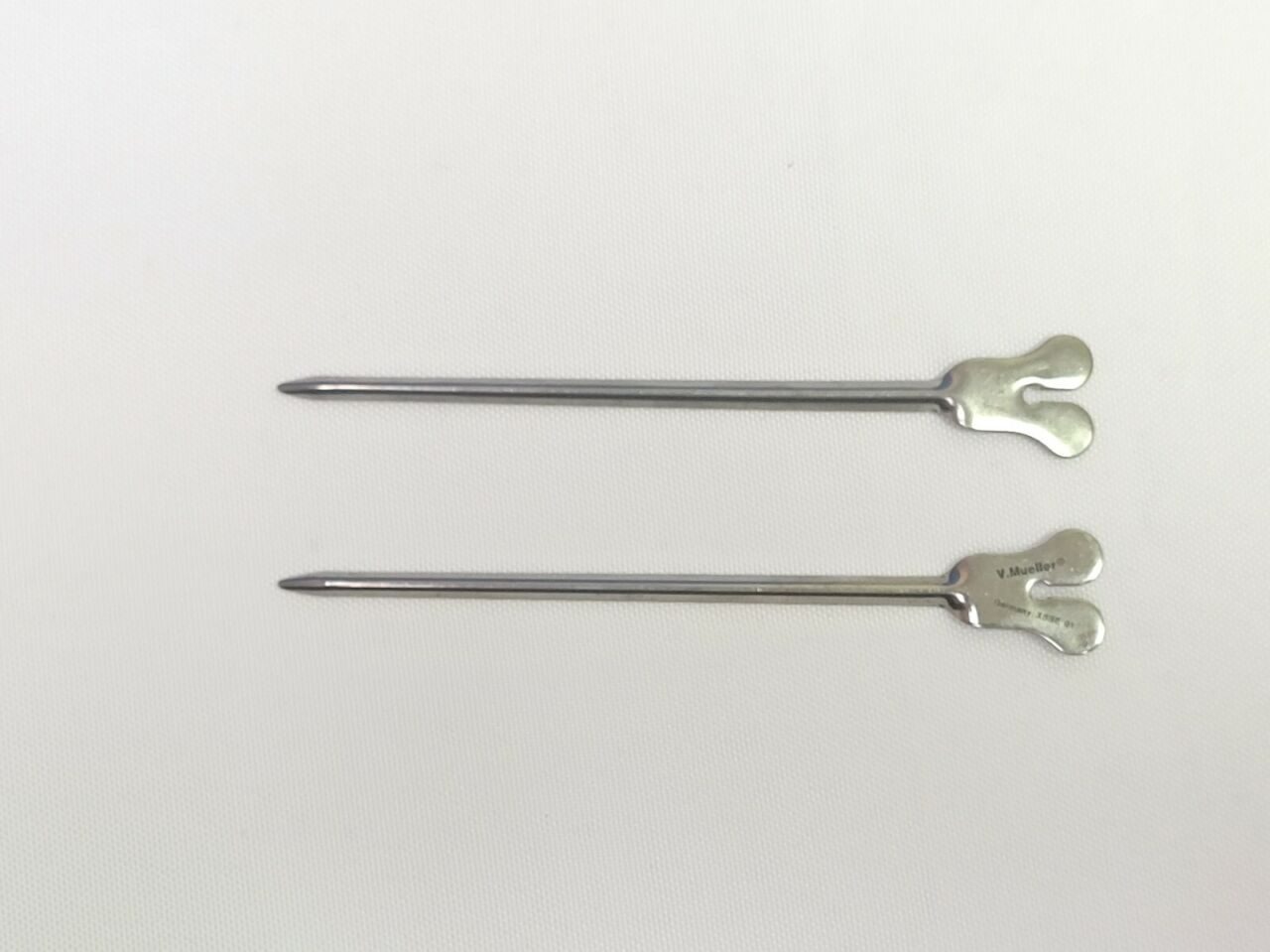 V. MUELLER SU10820550 Grooved Probe Directors 5.5"
