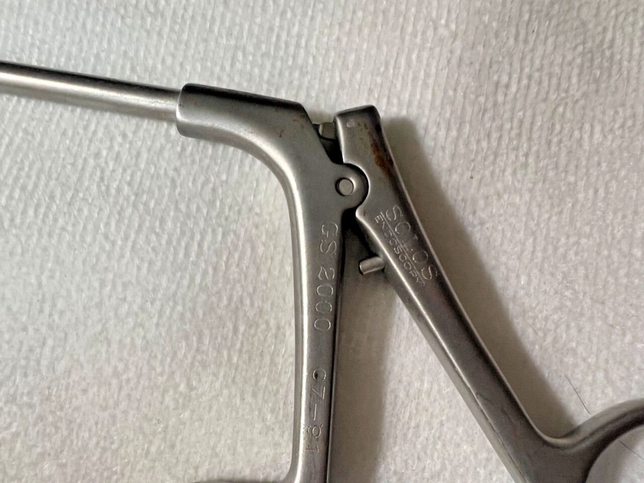 SOLOS ENDOSCOPY GS2000 Micro Curved Left Sharp Scissors 5mm X 32cm — photo 4