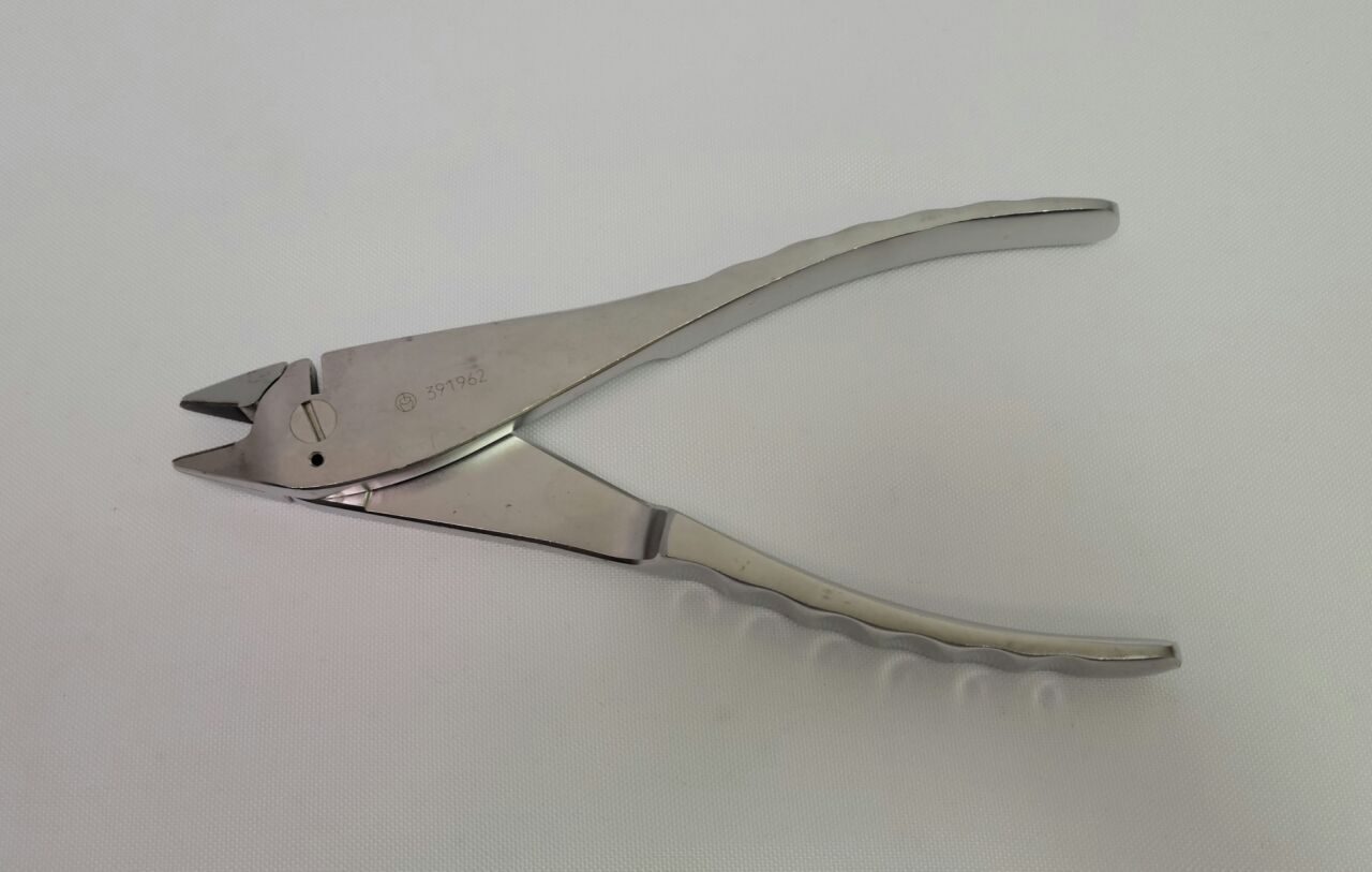 SYNTHES 391.962 Bending Cutting Pliers — photo 2