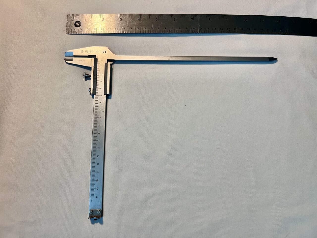 SYNTHES 389.186 SynMesh Calliper  Corpectomy — photo 2