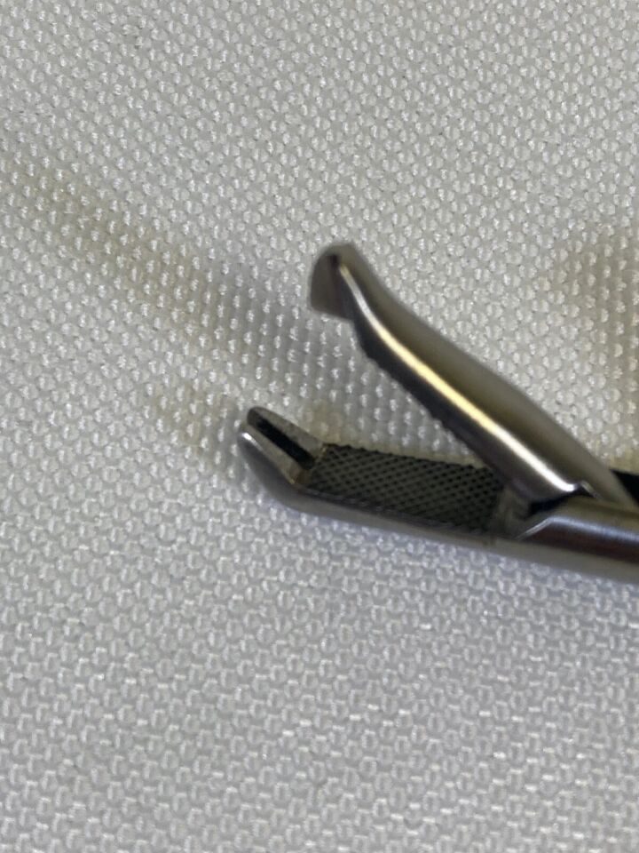5mm x 34cm CarbBite Tooth Jaw Ratchet Laparoscopic Needle Holder — photo 3