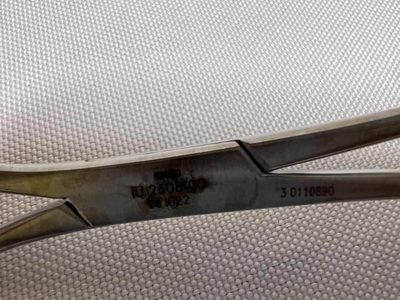 AAP IU 2508-00 Small Holding Forceps — photo 2