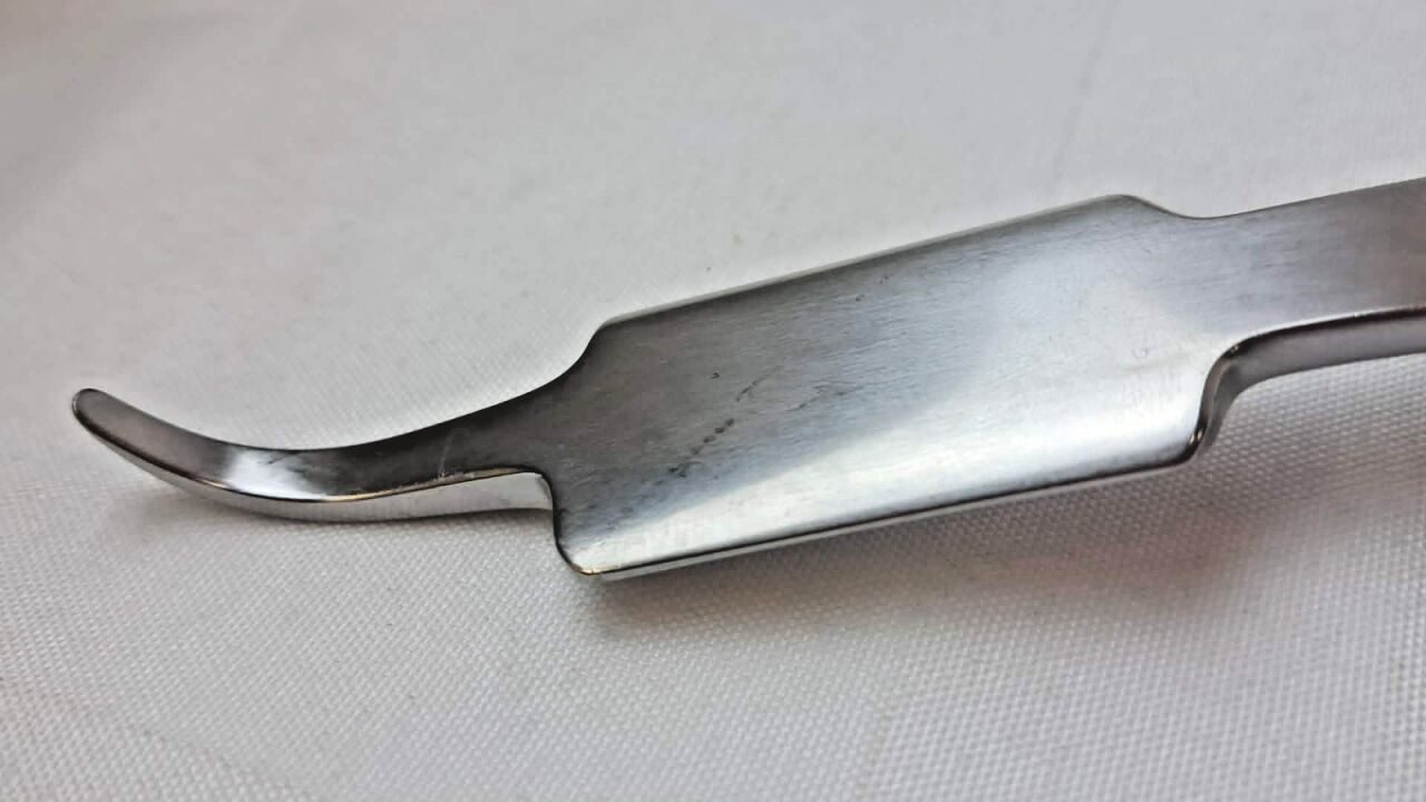 JARIT 225-453 Hohmann Bone Retractor 25mm Wide x 9.25" — photo 4