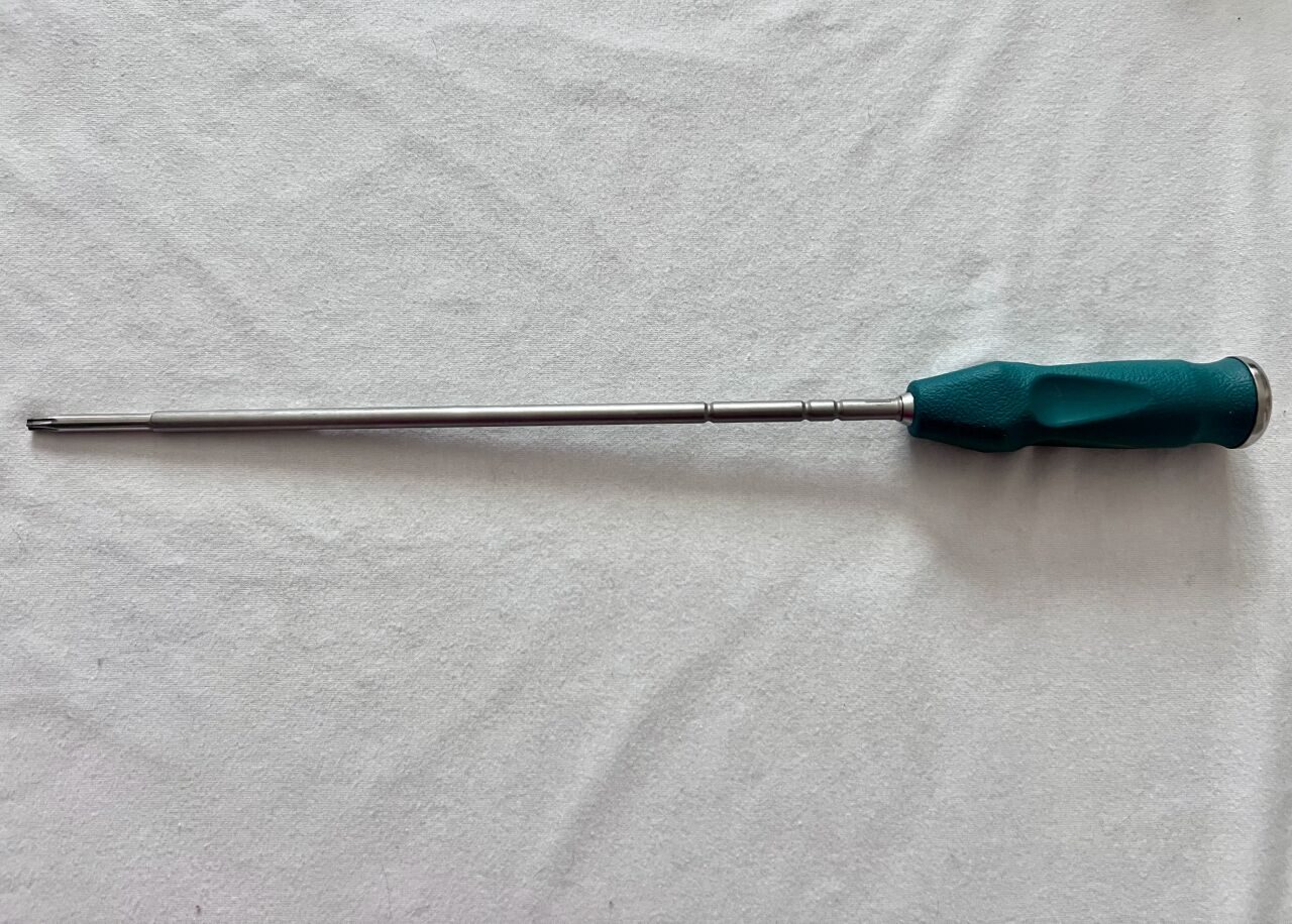SYNTHES 03.620.036 Spinal Stardrive T25 Long Screwdriver — photo 1