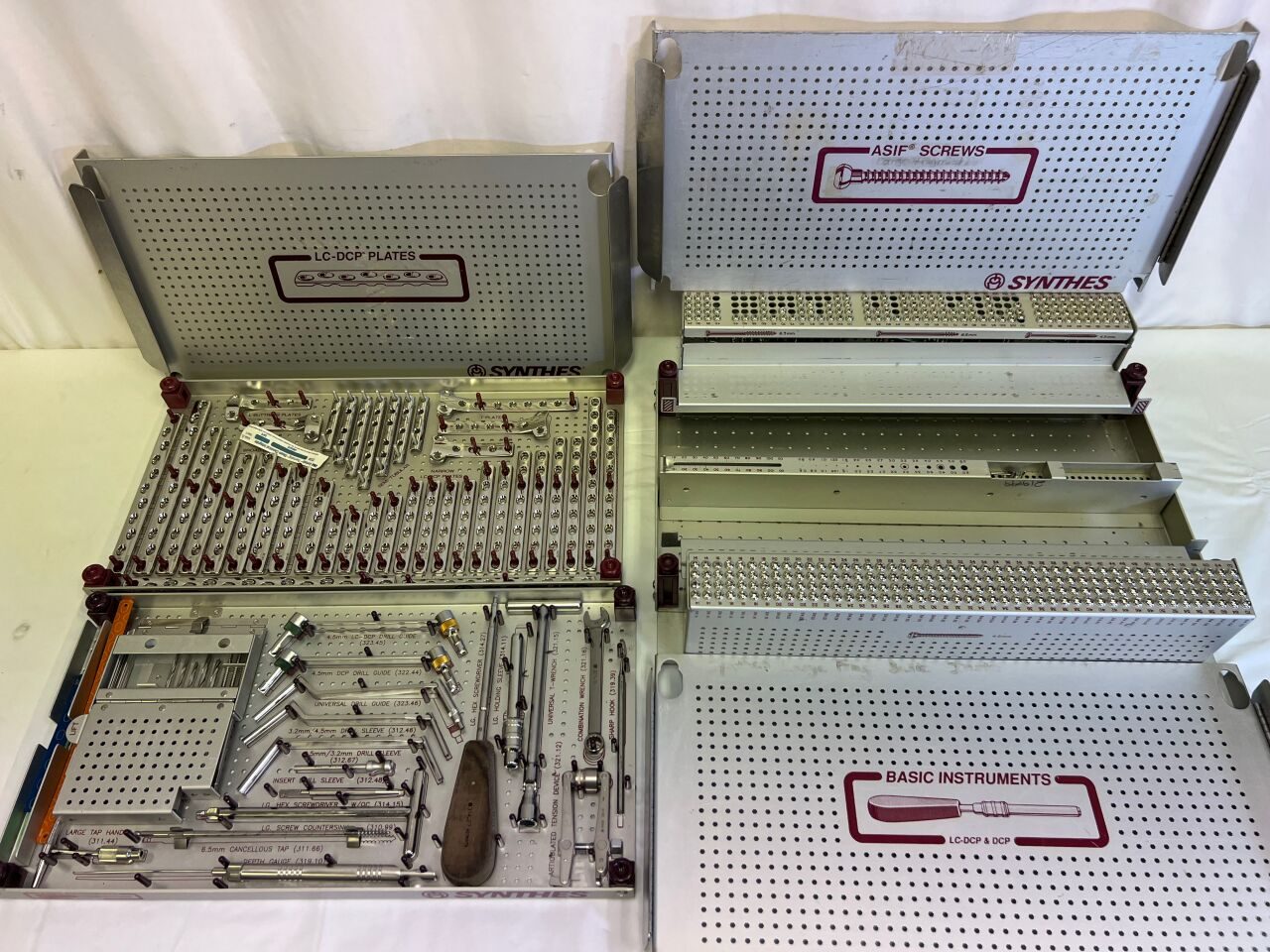 SYNTHES  Large Fragment System Basic Instruments, LC-DCP Plates & ASIF Screws — photo 1