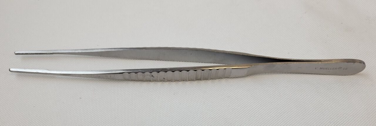 V. MUELLER CH5895 DeBakey Vascular Tissue Forceps Delicate Serrated Tips 7.75"