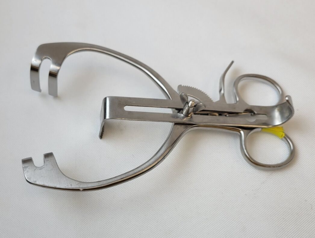 JARIT 205-235 Mayo-Adams Retractor w/ Removable Center Blade 6-1/2"