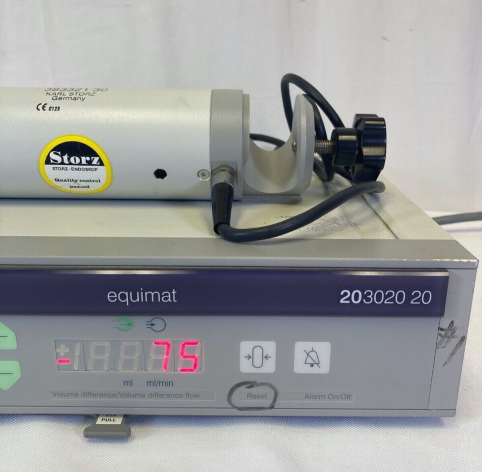 KARL STORZ SCB Equimat 20302020 Fluid Monitoring System w/ Calibration Weight — photo 4