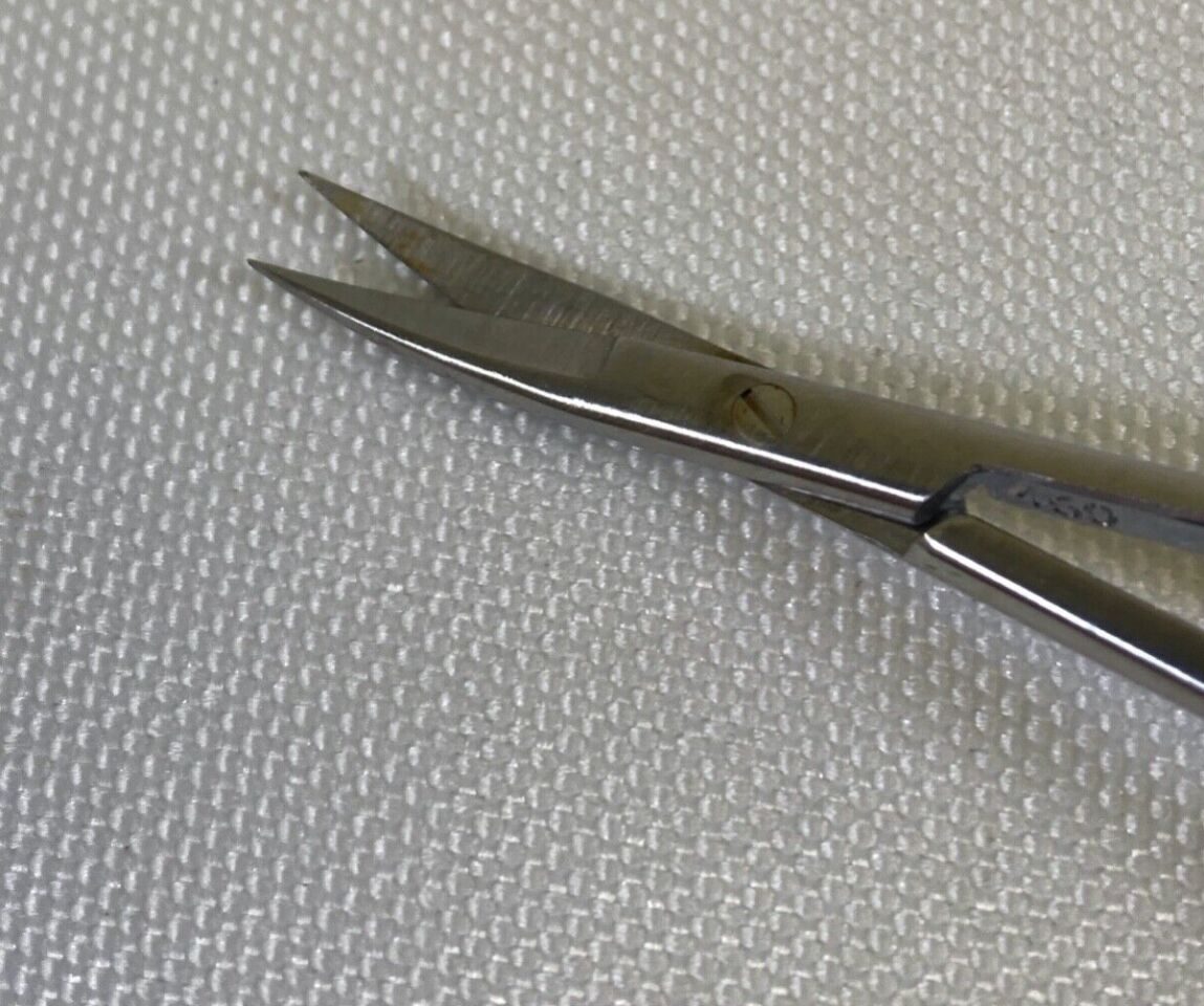 AESCULAP FD061R Micro Form Curved Up Neuro Scissors 120mm Shaft 245mm Length — photo 5