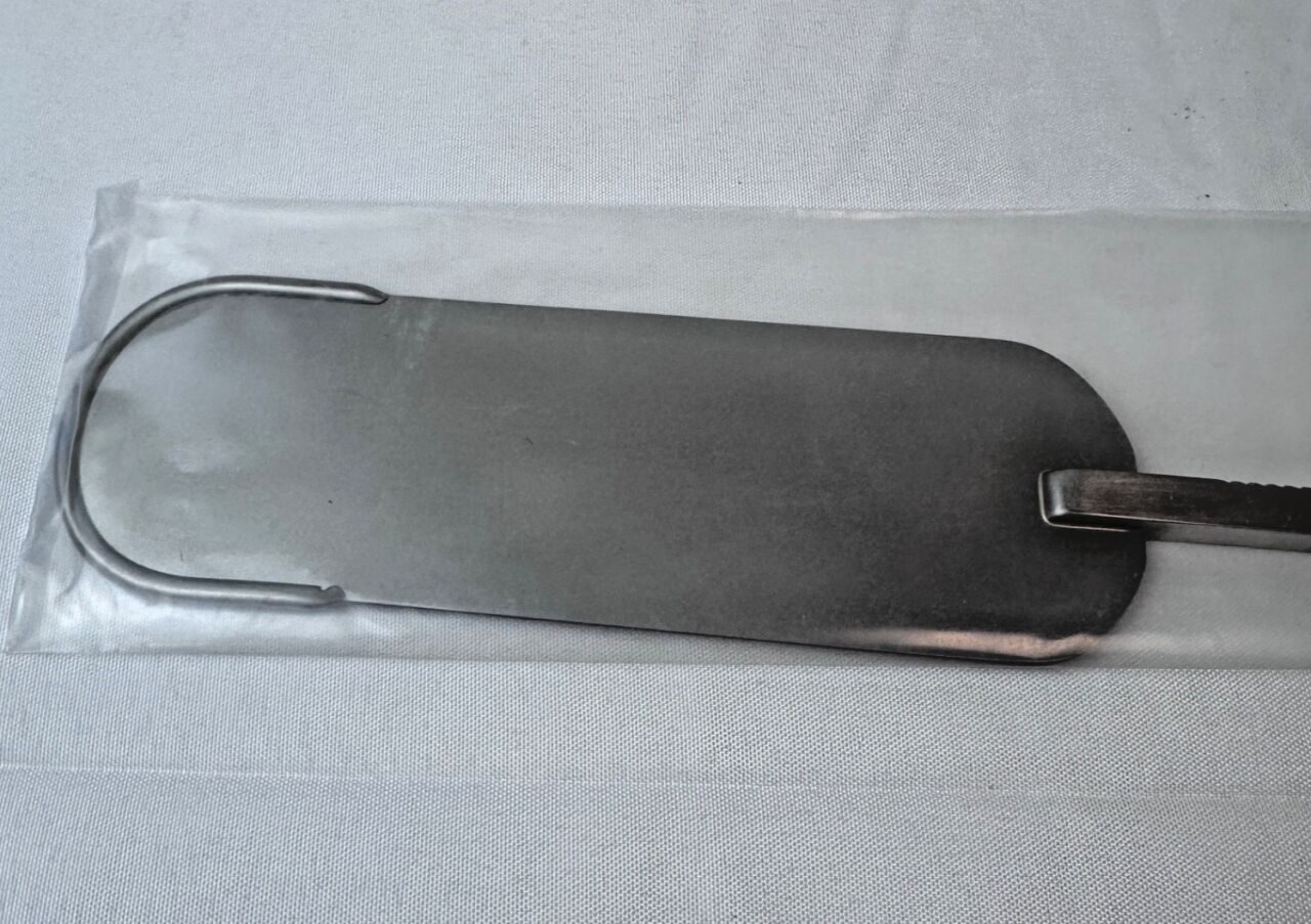 MILLENNIUM SURGICAL 63-G12015 Universal Ring Retractor Blade Malleable 2" X 6" — photo 3