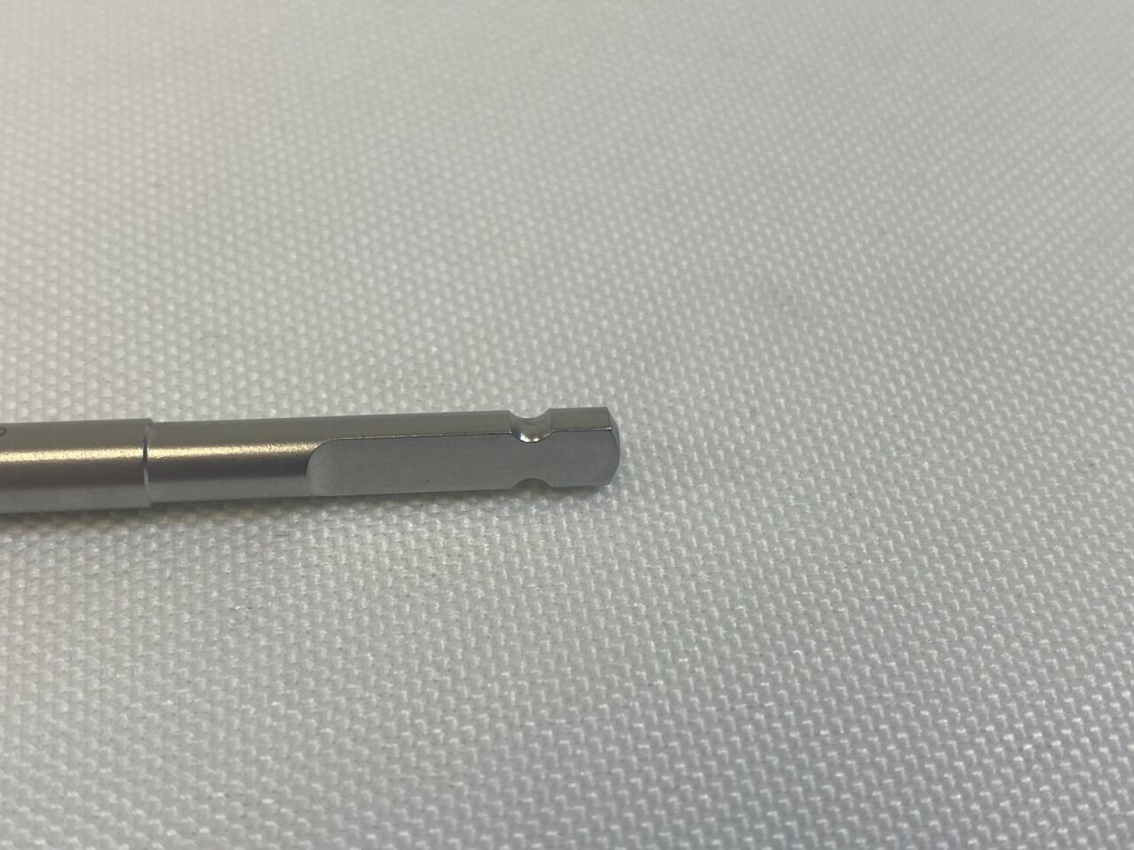 SYNTHES 314.1 2.5 mm HEXAGONAL DRIVER Shaft — photo 3
