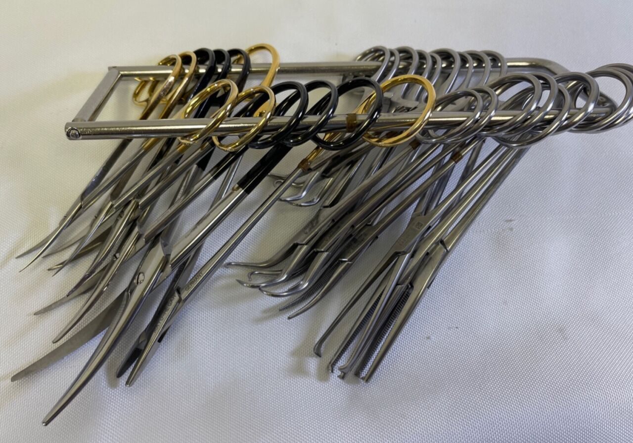 V. MUELLER Various Small Ortho/Podiatry Set w/ Sterilization Case — photo 3