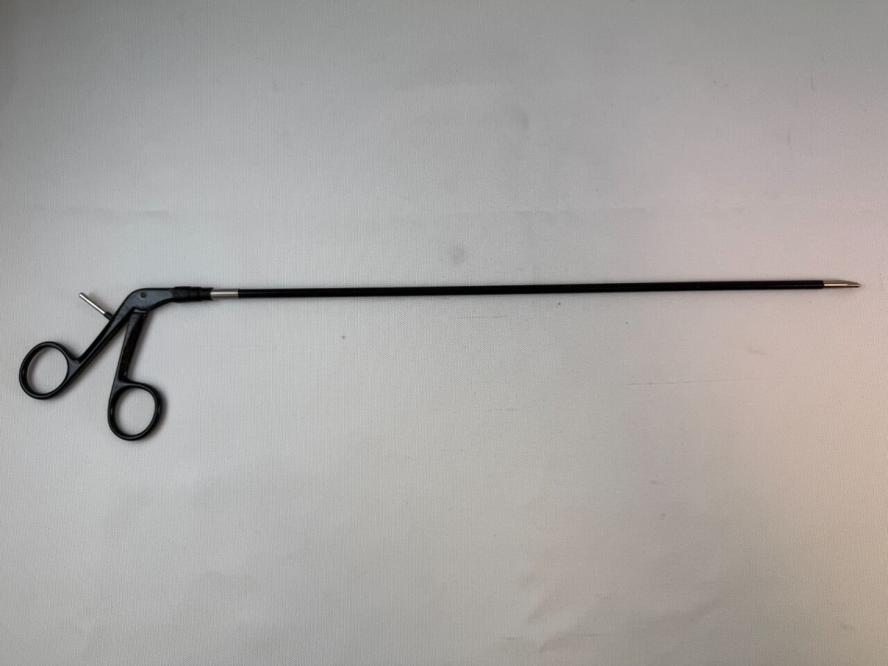 OLYMPUS A5262 5mm x 32cm Laparoscopic Single Action Punch Forceps