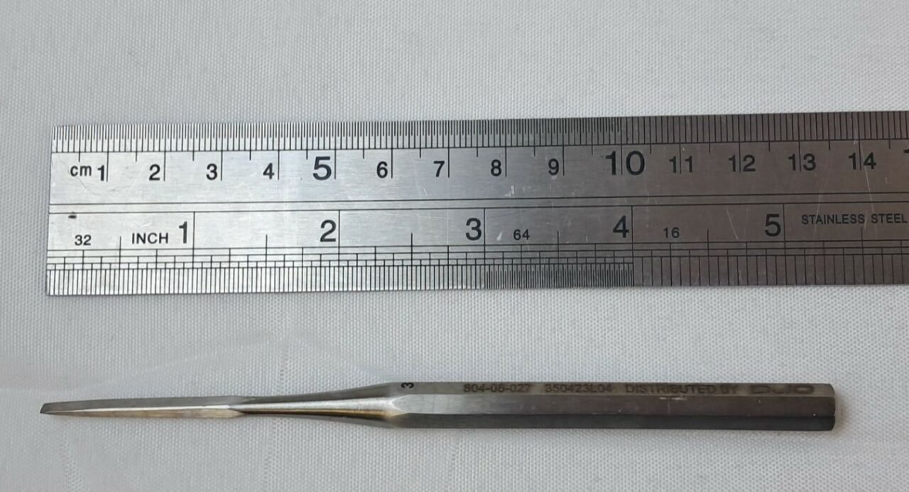 DJO 804-08-027 3mm Straight Surgical Osteotome/Chisel — photo 6