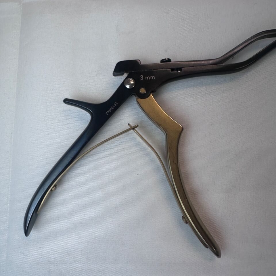 STERIS VIKON VK.V903CTBC Quick Release Kerrison Rongeur 3mm — photo 7