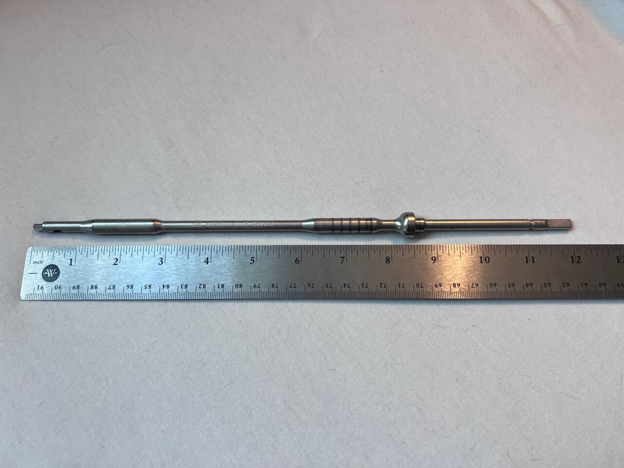 SYNTHES 2867-35-350  Approximator Driver — photo 2