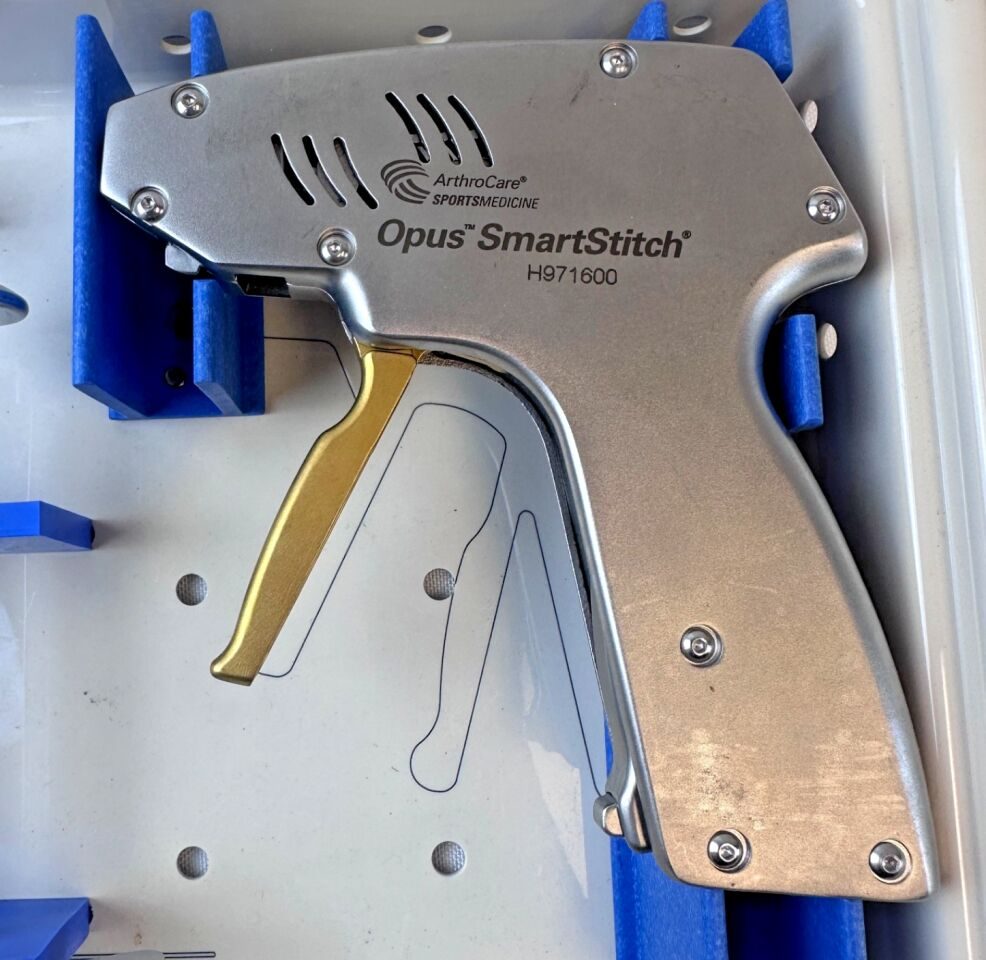 ARTHROCARE Autocuff System Instrument Set Opus Medical Orthopedics — photo 4