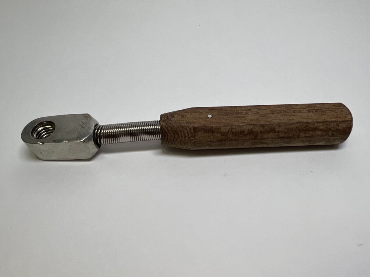 SYNTHES 355.28 Grip For Cannulated Guide Rod — photo 4