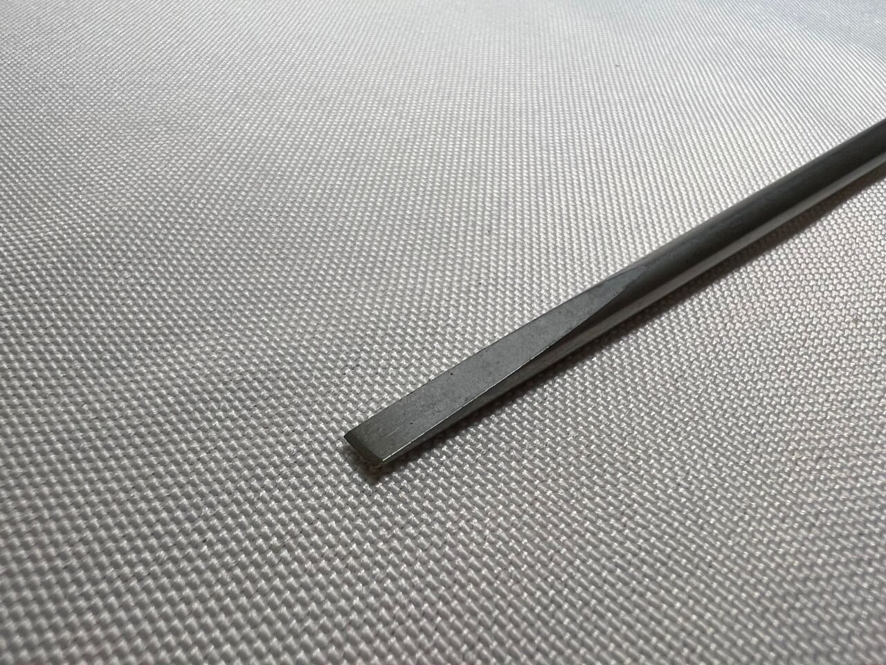 SYNTHES 397.96 4mm Straight Flat Chisel — photo 2