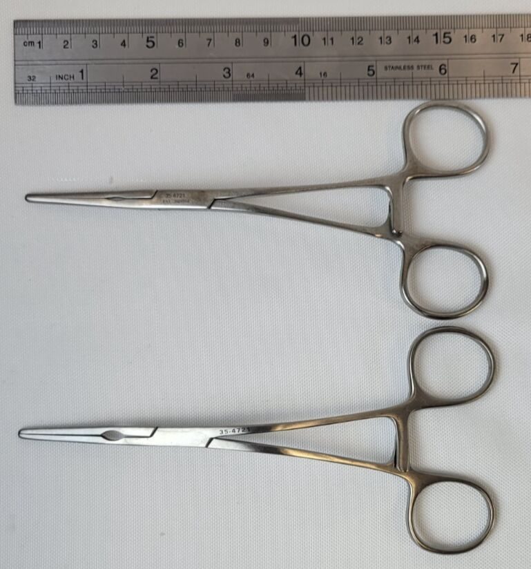 PILLING 35-4721 Miniature Pediatric Clamp DeBakey Jaw Angled 6 3/8" Set of 2 — photo 7