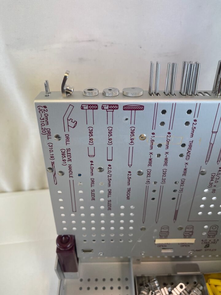 SYNTHES  Small External Fixator Set — photo 3