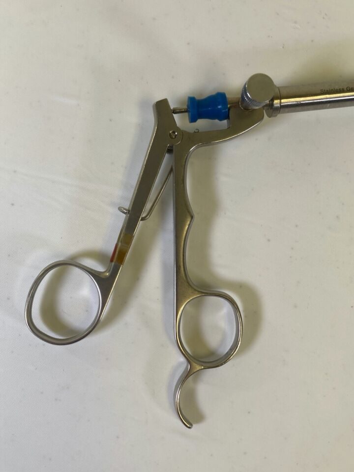 R. WOLF 8385.12 Laparoscopic Spoon Grasping Forceps 10mm x 35cm — photo 8
