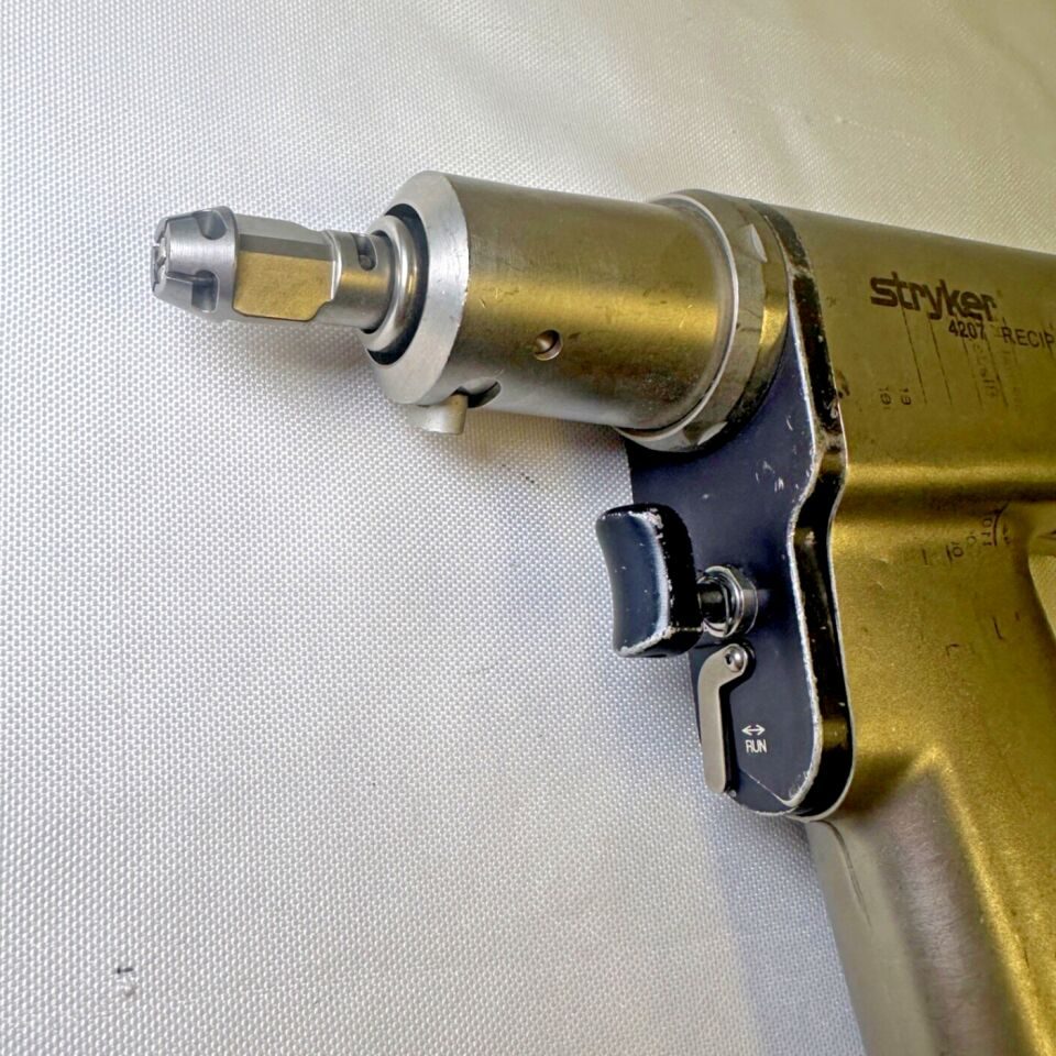 STRYKER 4207 Reciprocating Sternum Saw — photo 2