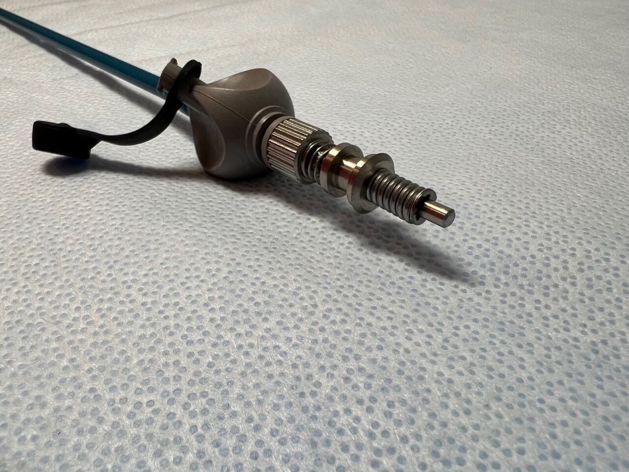CONMED 5mm Endoweave 5mm Laparoscopic Grasper — photo 4