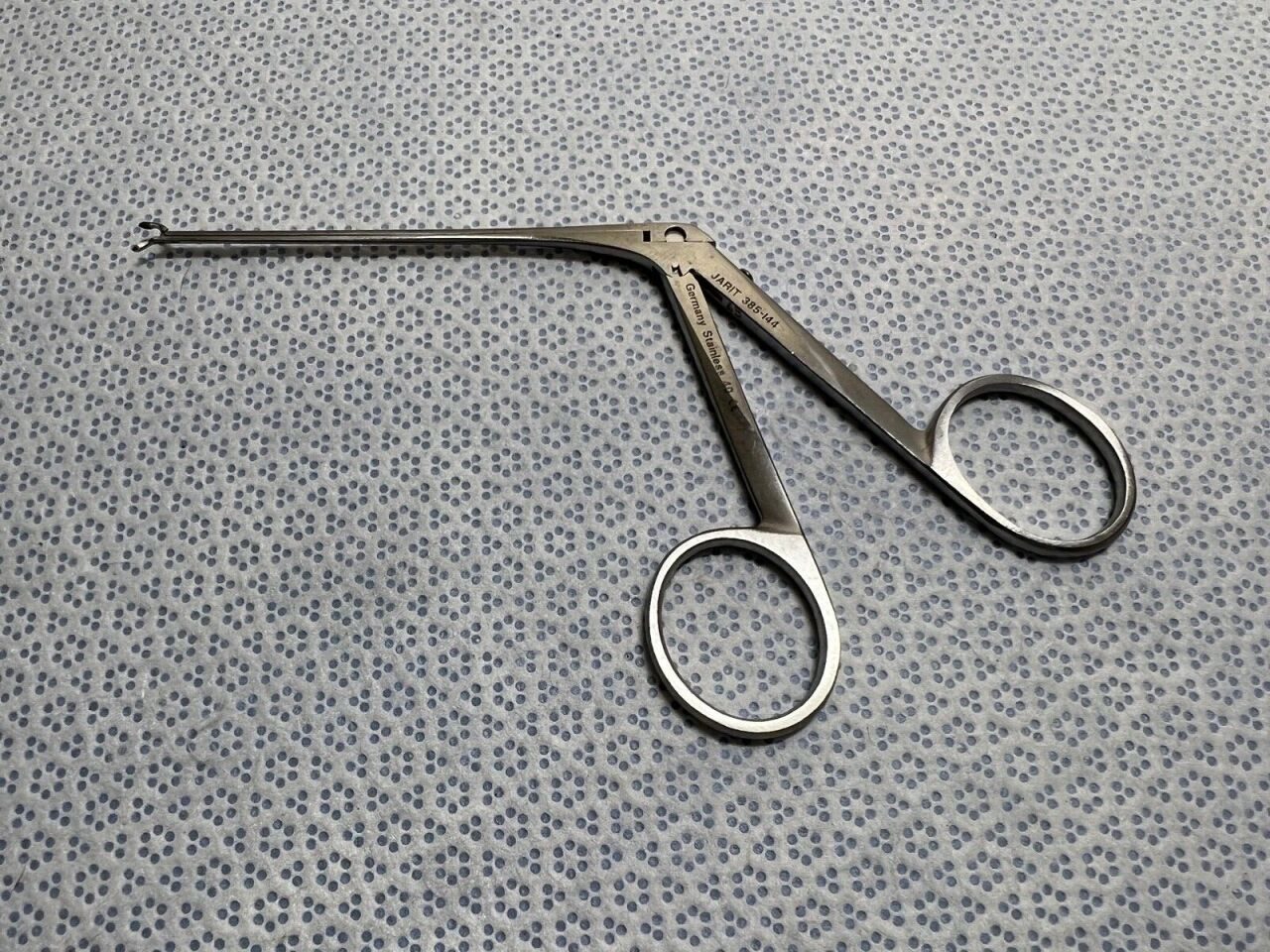 JARIT 385-144 Down Angled .9mm Oval Cup House Alligator Forceps 3-1/8"