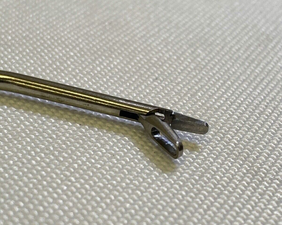 RICHARDS 23-0577 ThroughCut Punch Delicate Tissue 70deg Upturned 2mm x 6mm Jaw — photo 8