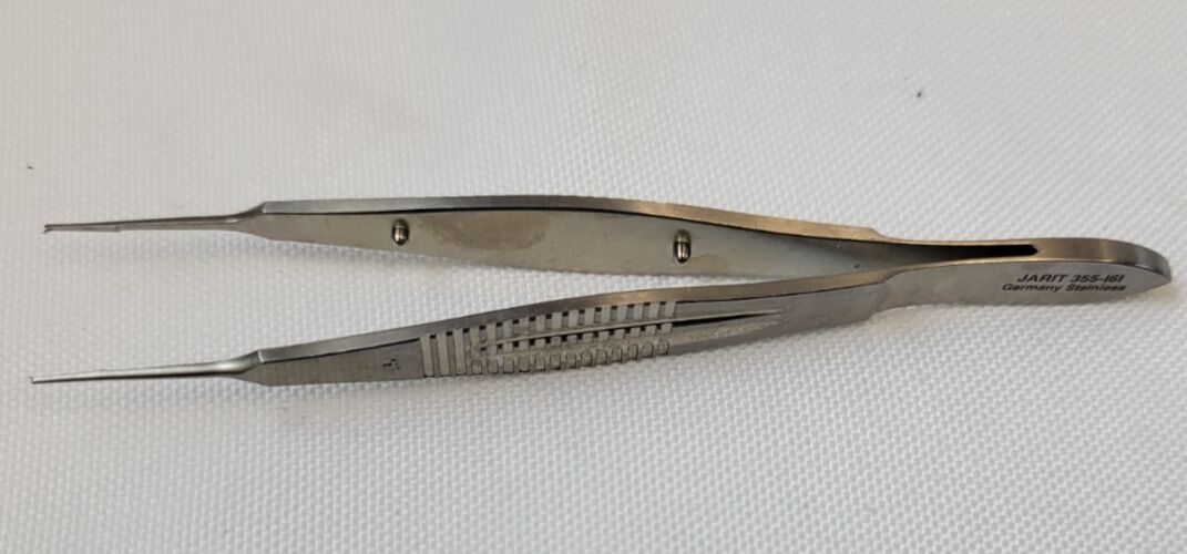 JARIT 355-161 Castroviejo Suture Tying Forceps, 1x2 Teeth, 4.25" Ophthalmology