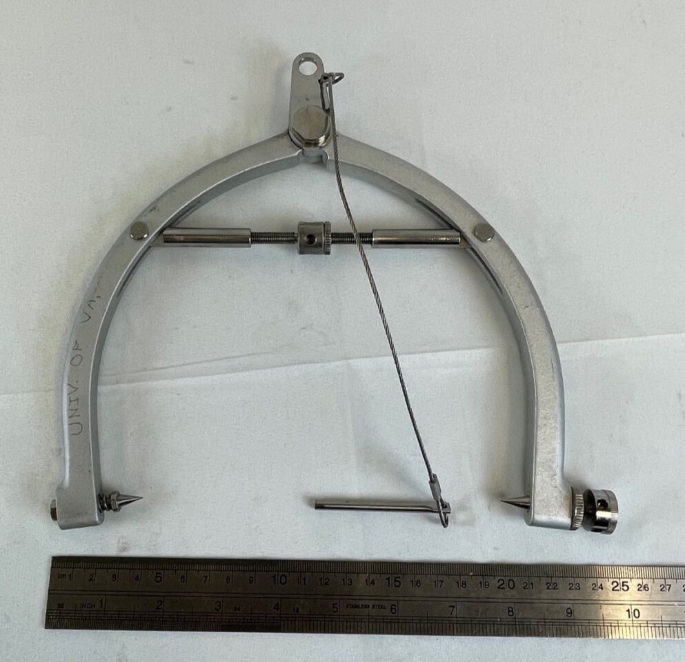 CODMAN 66-1035 Skull Traction Tongs w/ Spring Loaded Pin — photo 8