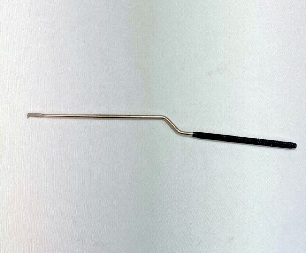 PSTS-000501 8mm 6" From Bend Bayonet Scoville Retractor — photo 1