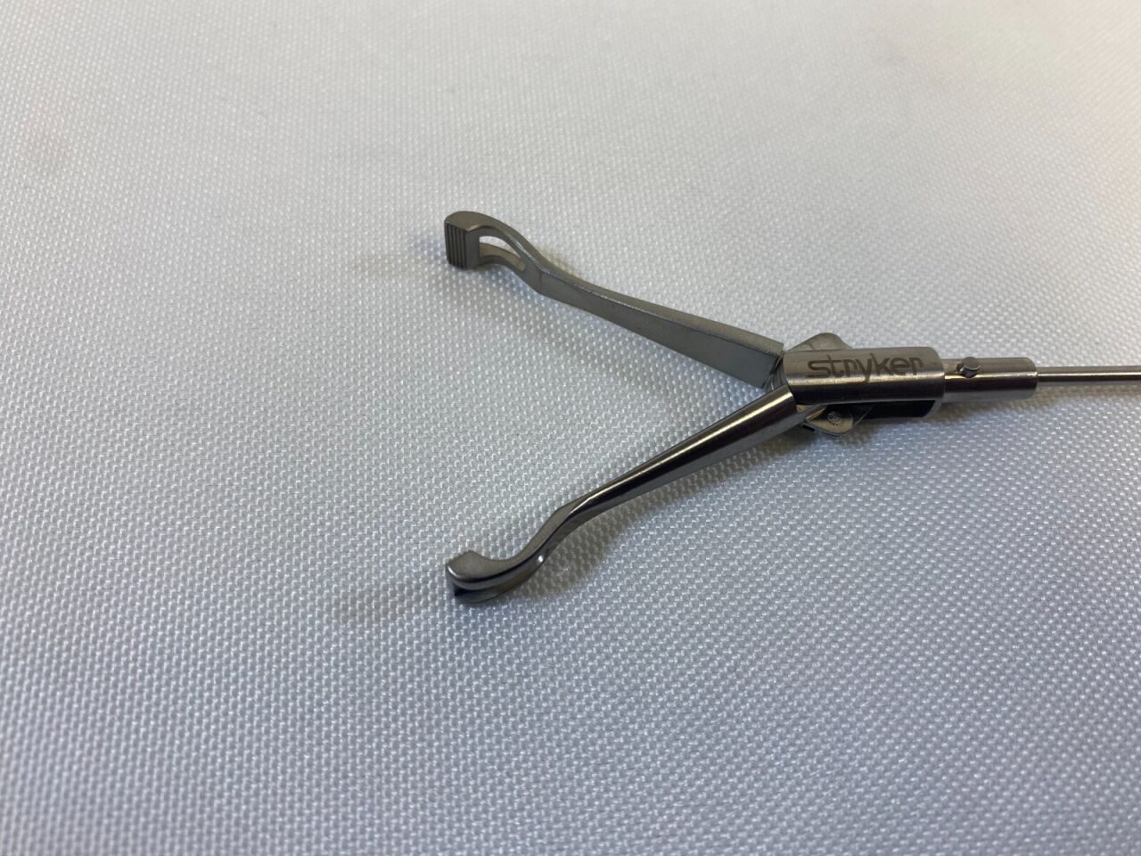 STRYKER 250-080-241 Babcock Grasping Forceps Insert 33cm — photo 4