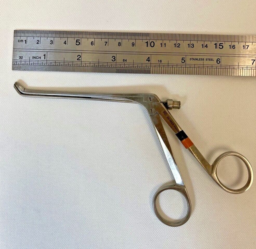 RICHARDS 23-0663 Blakesley Suction 45deg Up Size 1 Nasal Forceps — photo 7