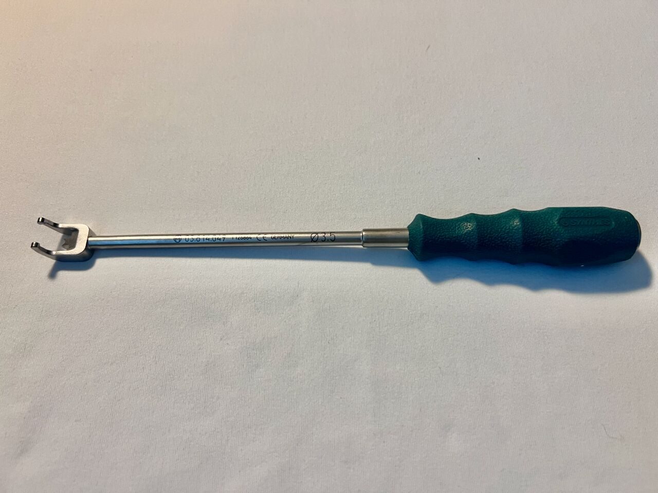 SYNTHES 03.614.049  OCT Spinal System 3.5mm Rocker Fork — photo 1