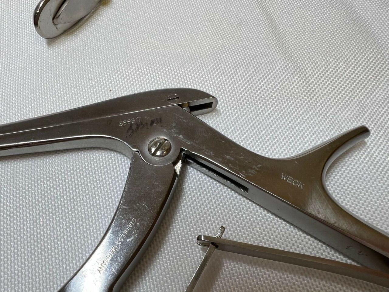 WECK 388317 Kerrison Rongeurs 6" X 40deg Up Bite 2mm & 3mm Lot of 2 Kerrison Rongeurs 6" X 40deg Up Bite 2mm & 3mm Neurology — photo 3