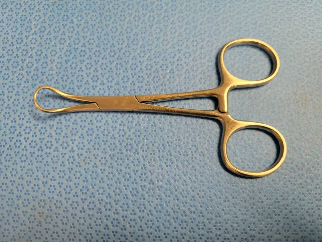 NOVO SURGICAL G2866-21 Backhaus Towel Clamp 4.5"