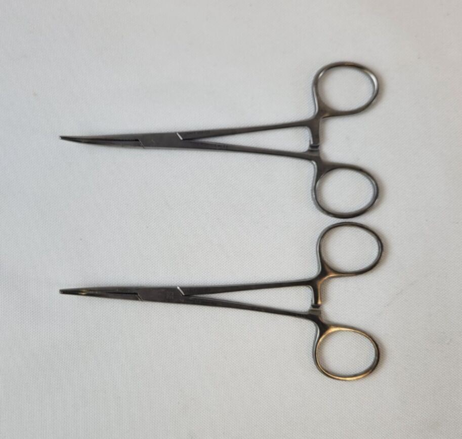 JARIT 106-121 Curved Crile Artery Forceps Serrated Jaws — photo 1